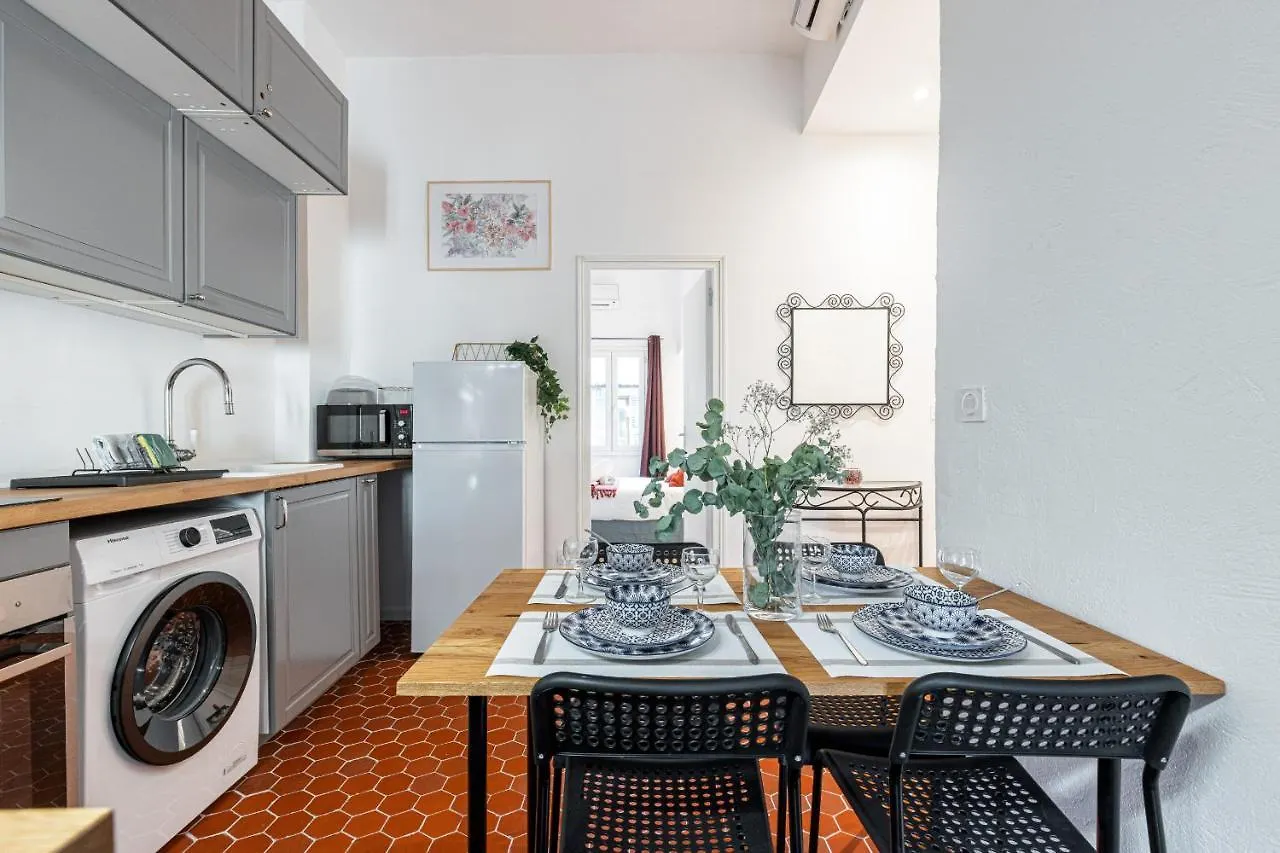 Lovely 1 Bdr In Harbor Area Νίκαια 0*,